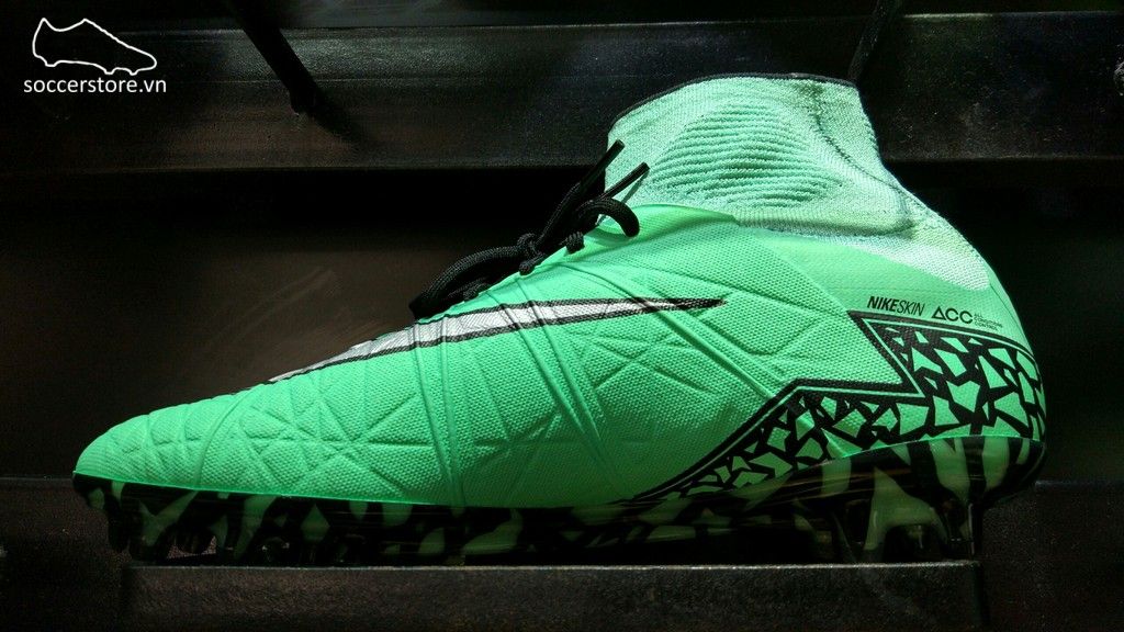 nike hypervenom green glow